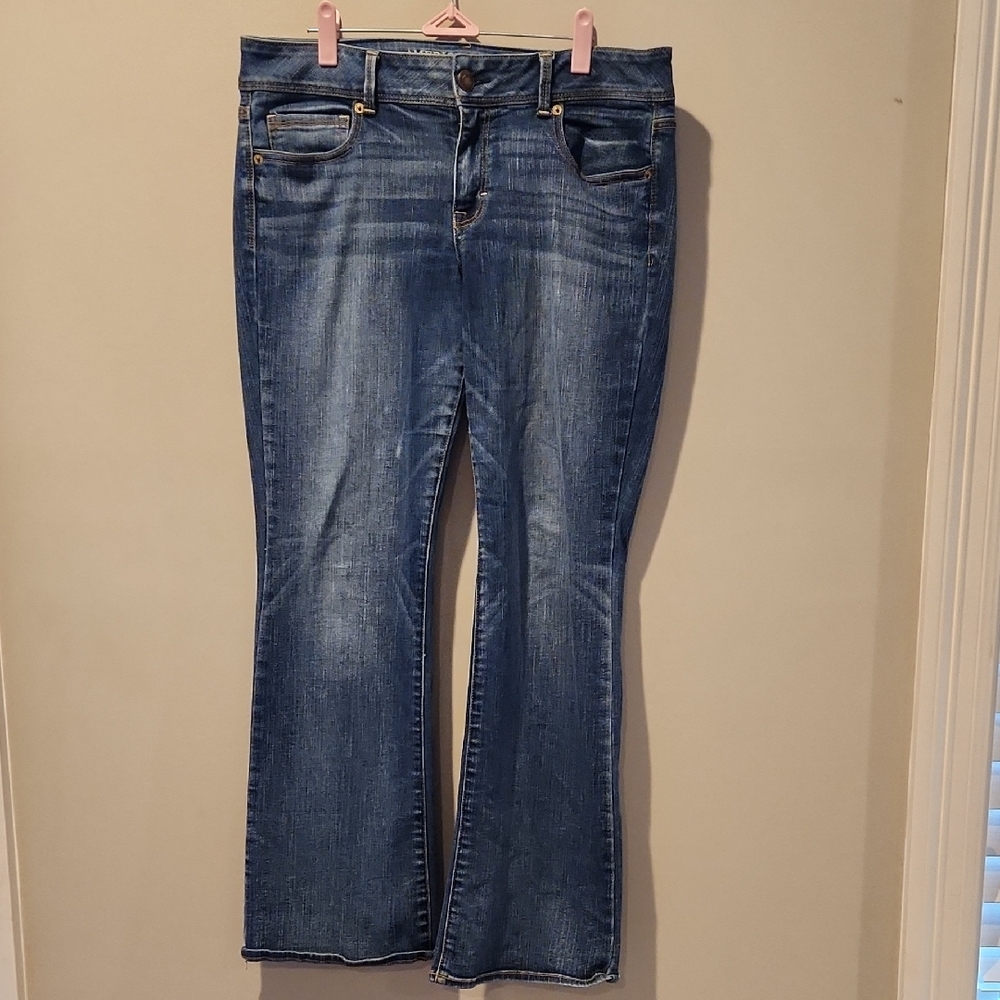 American Eagle Outfitters Medium Blue Boot Cut Jeans Size 14